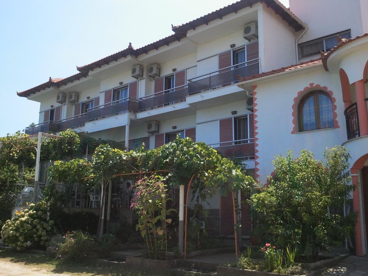 Hotel Kinira Exterior foto